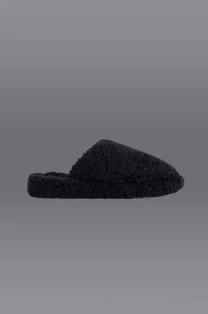 AKIRA CHICA FLUFFY SLIPPER IN BLACK