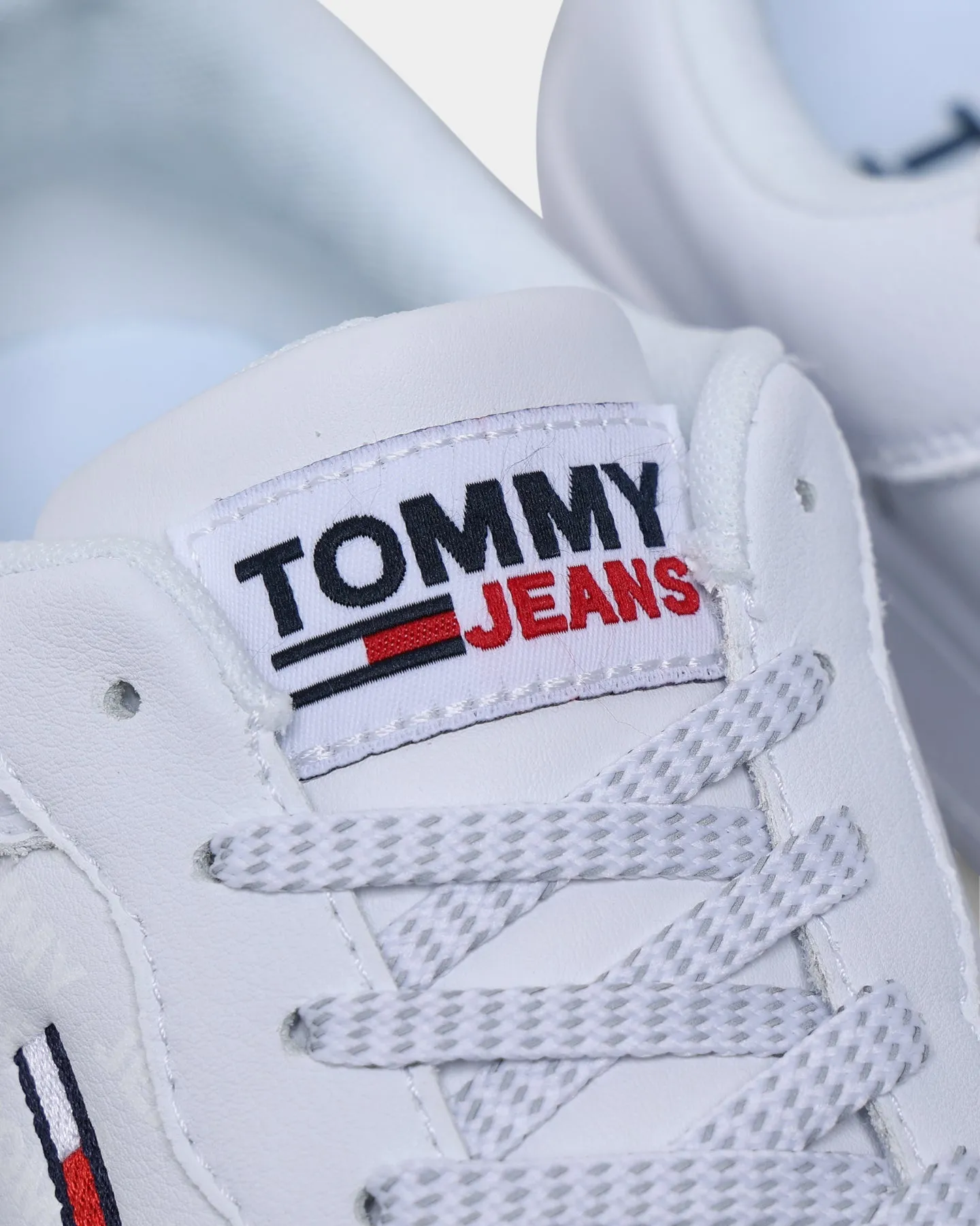 Tommy Jeans Women's Reflective Basket White