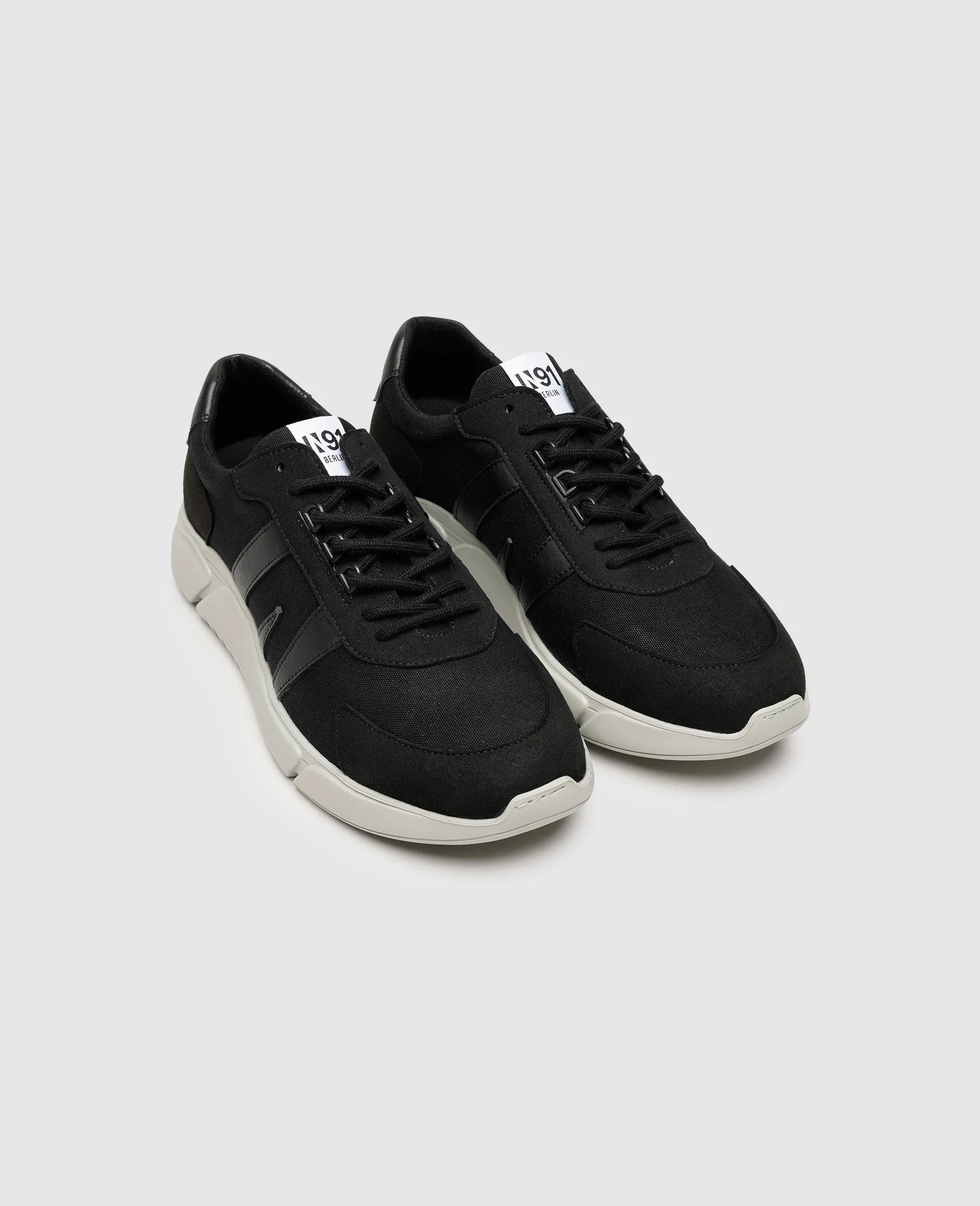 Vegan One AA - Black